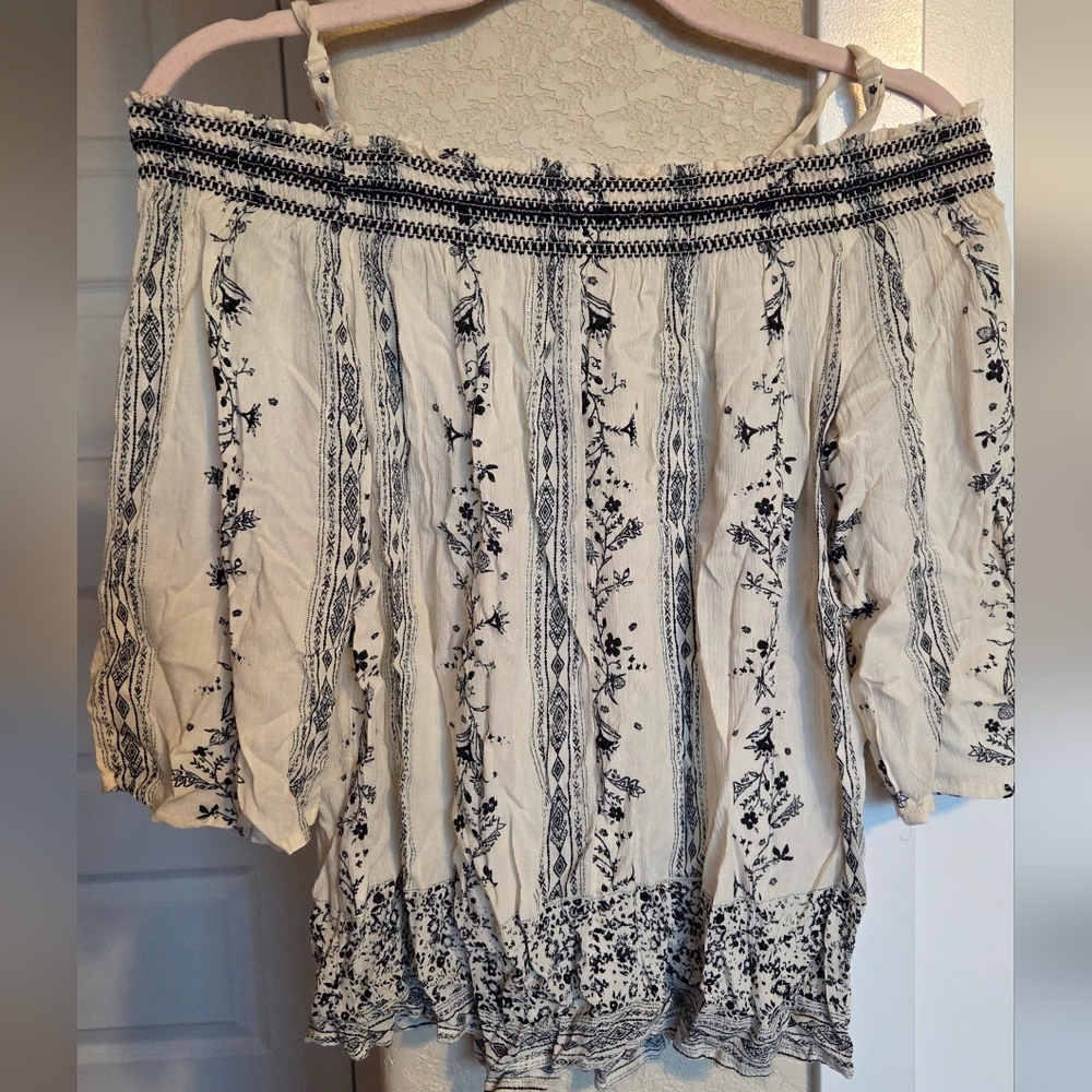 Rewind Off-Shoulder Floral Top - Black and White